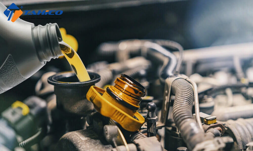 5 Dấu Hiệu Xe Hết Nhớt | Dễ Nhận Biết Nhất