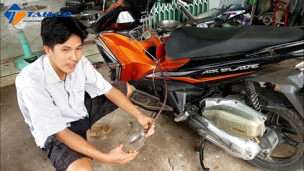 Cách Hút Xăng Xe Máy